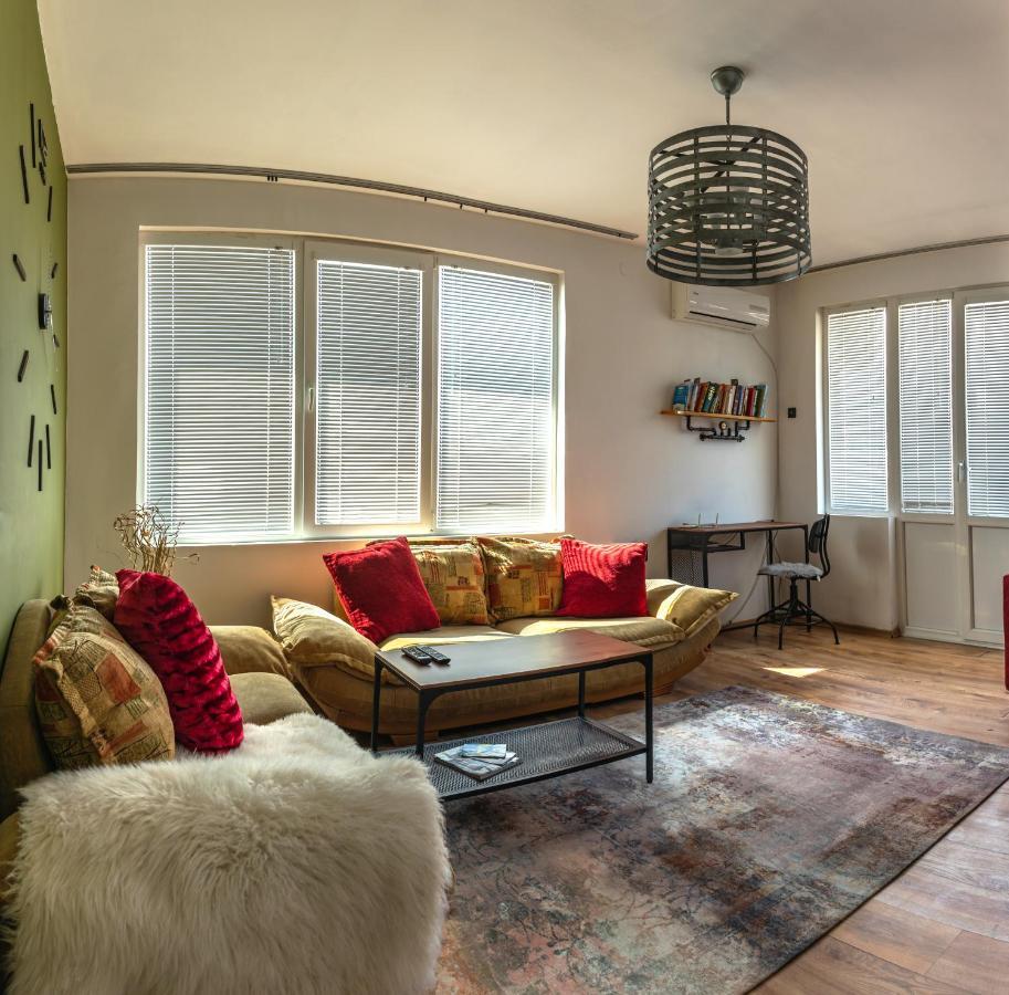 Ferienwohnung Urban Style In The Centre Warna Exterior foto